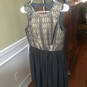Bodice dress, flowy black bottom